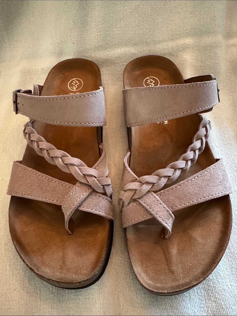 White Mountain Footbeds Hazy Braided Strappy Sandals in Mauve - Sz8 - Like New